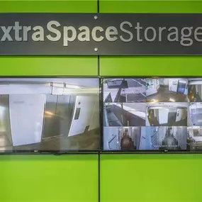 Security Screens - Extra Space Storage at 2727 W Missouri Ave, Phoenix, AZ 85017