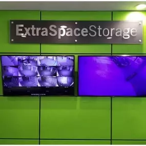 Office - Extra Space Storage at 2165 Jerome Ave, Bronx, NY 10453