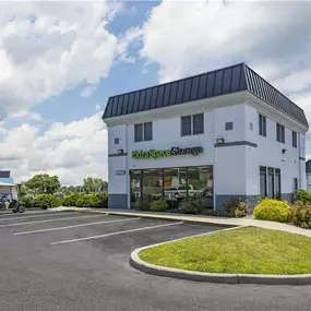 Alternate Beauty Image - Extra Space Storage at 588 Route 38 E, Maple Shade, NJ 08052