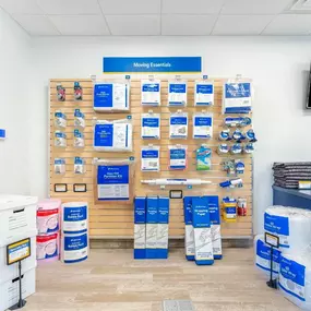 3523Merchandise Wall