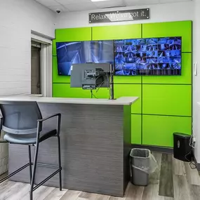 7551 - Office