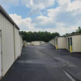 Exterior Units - Extra Space Storage at 2701 E Parham Rd, Richmond, VA 23228