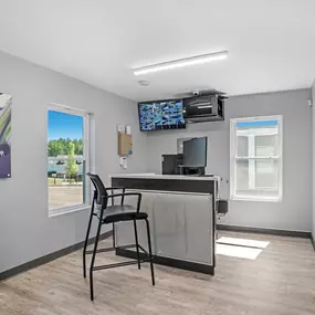 6211 - Office