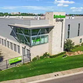 Alternate Beauty Image - Extra Space Storage at 650 North Fwy, Fort Worth, TX 76102