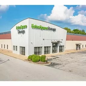 Beauty Image - Extra Space Storage at 1600 Woodson Rd, St Louis, MO 63114