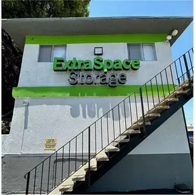 Interior Units - Extra Space Storage at 6836 Canby Ave, Reseda, CA 91335