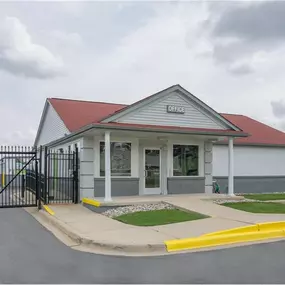 Beauty Image - Extra Space Storage at 11511 Allen Rd, Southgate, MI 48195
