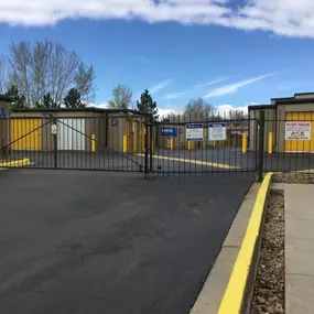 3771_Gate