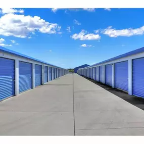 Exterior Units - Storage Express at 715 S Moreland Rd, Bethalto, IL 62010