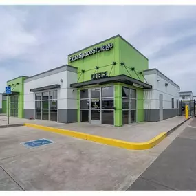 Beauty Image - Extra Space Storage at 2000 Doolittle Dr, San Leandro, CA 94577