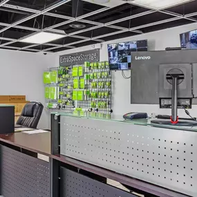 7674 - Office