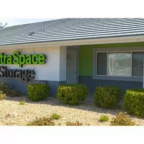 Alternate Beauty Image - Extra Space Storage at 37352 Sierra Hwy, Palmdale, CA 93550