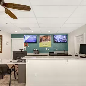 Office - Extra Space Storage at 73-5631 Olowalu St, Kailua-Kona, HI 96740