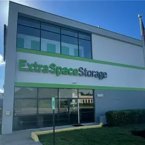 Beauty Image - Extra Space Storage at 380 Oakwood Rd, Huntington Station, NY 11746