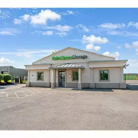 Beauty Image - Extra Space Storage at 4445 Lake Ave, Blasdell, NY 14219