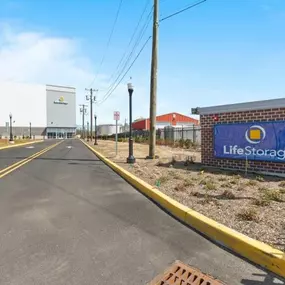 4104_Alternate Beauty Image