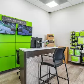 7739 - Office