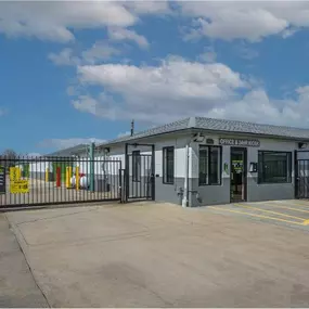 Alternate Beauty Image - Extra Space Storage at 7679 Mentor Ave, Mentor, OH 44060