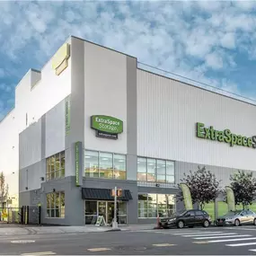 Beauty Image - Extra Space Storage at 312 3rd Ave, Brooklyn, NY 11215