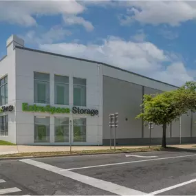 Beauty Image - Extra Space Storage at 2101 Jericho Tpke, New Hyde Park, NY 11040