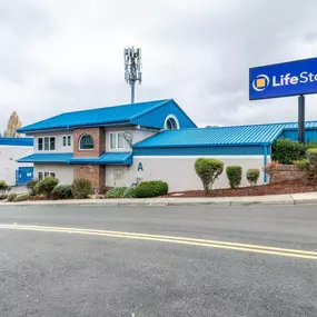 3544_Alternate Beauty Image