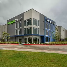 Beauty Image - Extra Space Storage at 4001 Old Spanish Trl, Houston, TX 77021