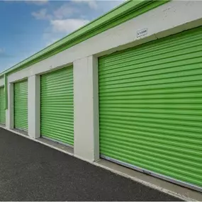 Exterior Units - Extra Space Storage at 1960 Veterans Memorial Hwy, Islandia, NY 11749