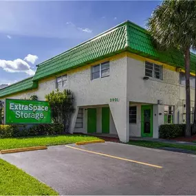 Beauty Image - Extra Space Storage at 3901 W Sunrise Blvd, Fort Lauderdale, FL 33311