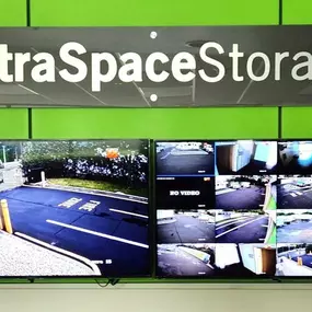 3345_Merchandise Wall
