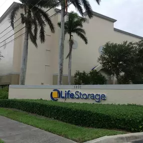 3358_Alternate Beauty Image