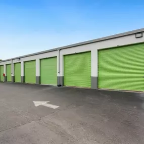 1560 - Exterior Units