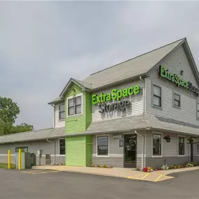 Alternate Beauty Image - Extra Space Storage at 1900 Old Rawsonville Rd, Belleville, MI 48111