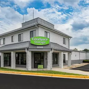 Alternate Beauty Image - Extra Space Storage at 15221 Dino Dr, Burtonsville, MD 20866