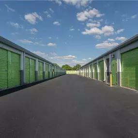 Exterior Units - Extra Space Storage at 1012 US-92, Auburndale, FL 33823