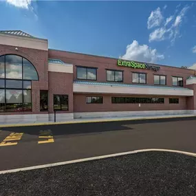 Beauty Image - Extra Space Storage at 505 W Butler Ave, Chalfont, PA 18914