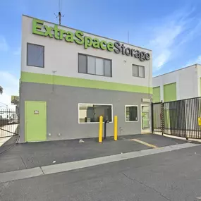 Beauty Image - Extra Space Storage at 3401 W Rosecrans Ave, Hawthorne, CA 90250