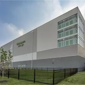 Beauty Image - Extra Space Storage at 625 Grand Ave, Ridgefield, NJ 07657