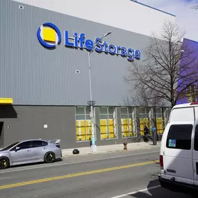 4189_Alternate Beauty Image