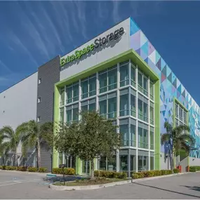 Beauty Image - Extra Space Storage at 3201 32nd Ave S, St Petersburg, FL 33712