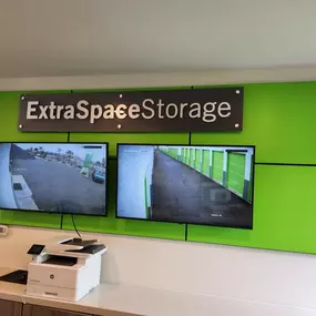 3707_Merchandise Wall