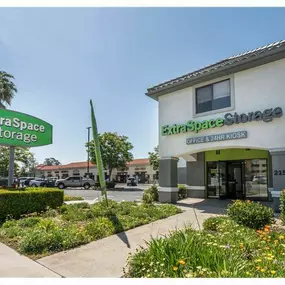 Beauty Image - Extra Space Storage at 21536 Devonshire St, Chatsworth, CA 91311