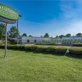 Beauty Image - Extra Space Storage at 510 Johnson Ave, Bohemia, NY 11716