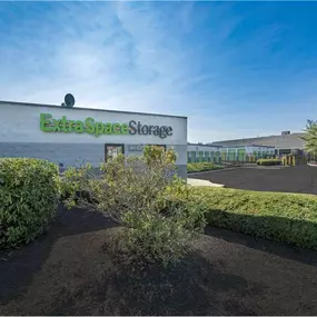 Alternate Beauty Image - Extra Space Storage at 510 Johnson Ave, Bohemia, NY 11716