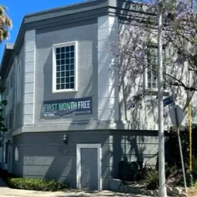 Beauty Image - Extra Space Storage at 11570 Ventura Blvd, Studio City, CA 91604