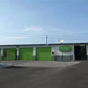 Alternate Beauty Image - Extra Space Storage at 36155 Reading Ave, Willoughby, OH 44094