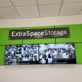 3451_Merchandise Wall