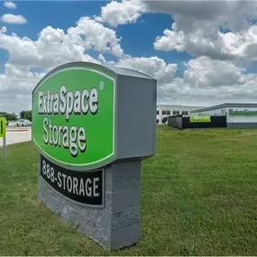 Beauty Image - Extra Space Storage at 4251 State Hwy 161, Irving, TX 75038