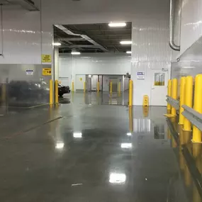 3861_Drive Through Hallways