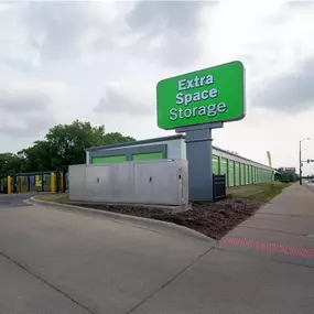 Alternate Beauty Image - Extra Space Storage at 1040 E 87th St, Chicago, IL 60619