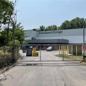 Alternate Beauty Image - Extra Space Storage at 4950 Nicholson Ct, Kensington, MD 20895